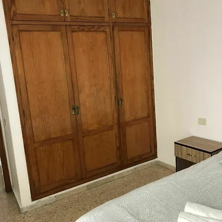 Sun Apartment *